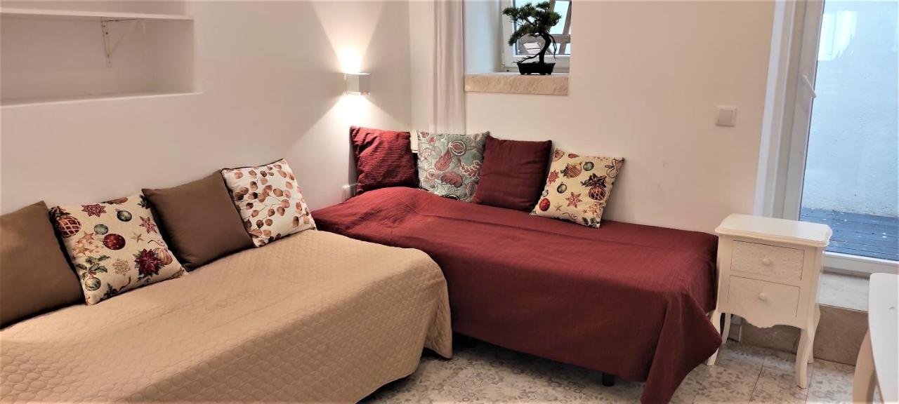 Suites Amalia Guesthouse Near Rossio Square リスボン エクステリア 写真